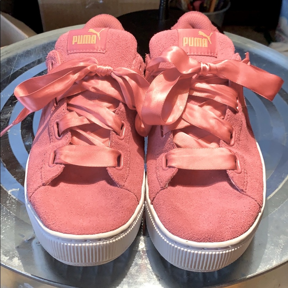 Puma bubblegum pink suede sneakers w/ satin laces